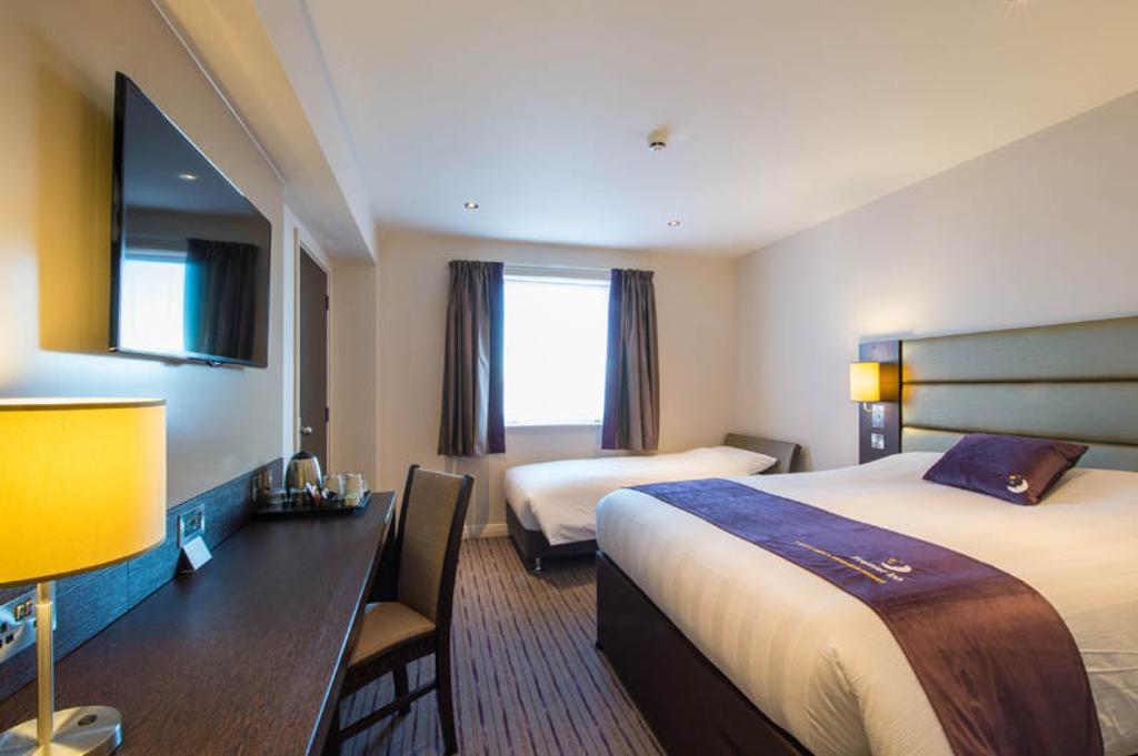 Premier East Hotel 3*