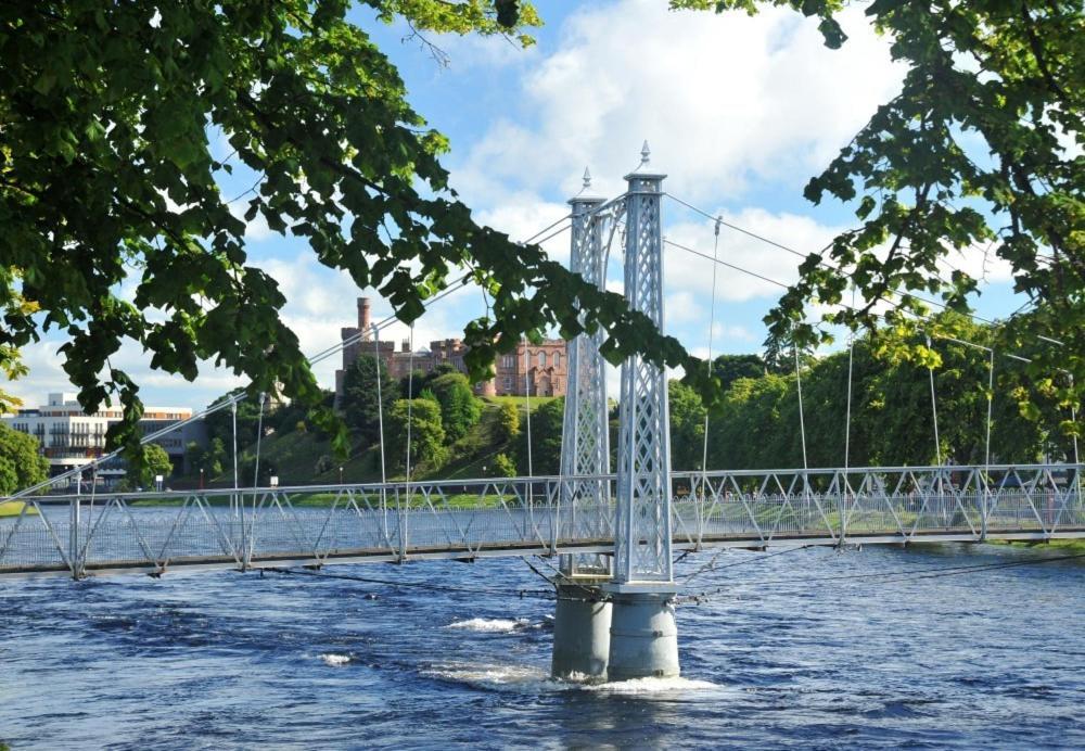 Inverness City Apartment *
