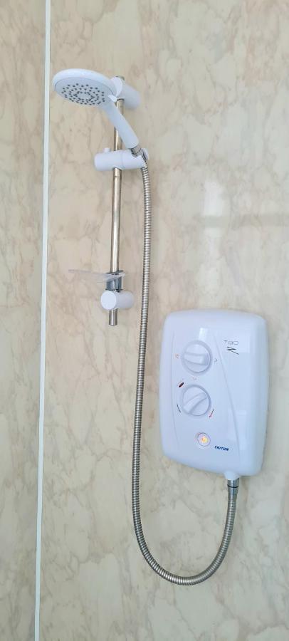 Casa de hóspedes Mystayinn - Five Star Amenities - Free Parking - Central - Complimentary Snacks Inverness
