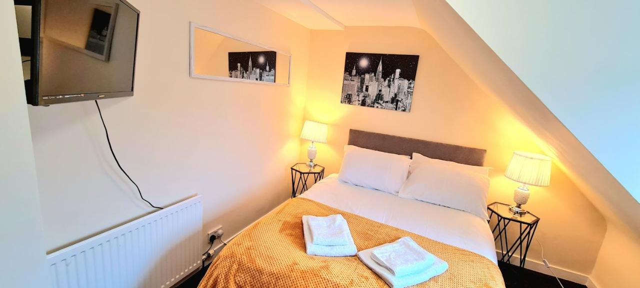 Mystayinn - Five Star Amenities - Free Parking - Central - Complimentary Snacks