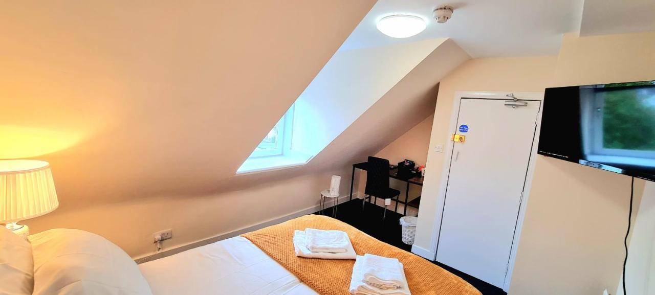 Mystayinn - Five Star Amenities - Free Parking - Central - Complimentary Snacks Casa de hóspedes Inverness