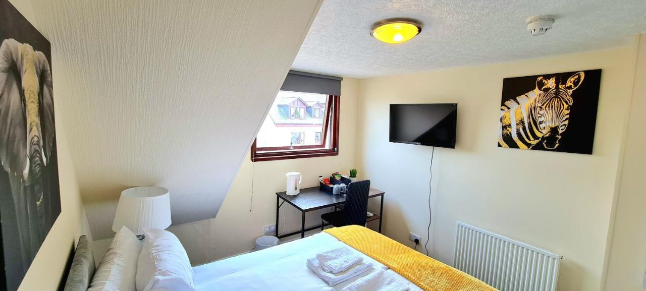 Mystayinn - Five Star Amenities - Free Parking - Central - Complimentary Snacks Casa de hóspedes Inverness