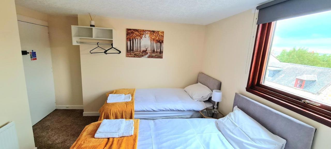 Mystayinn - Five Star Amenities - Free Parking - Central - Complimentary Snacks Guest house