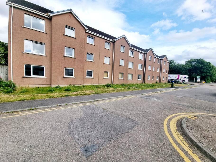 Two Bed With Free Parking In * Inverness