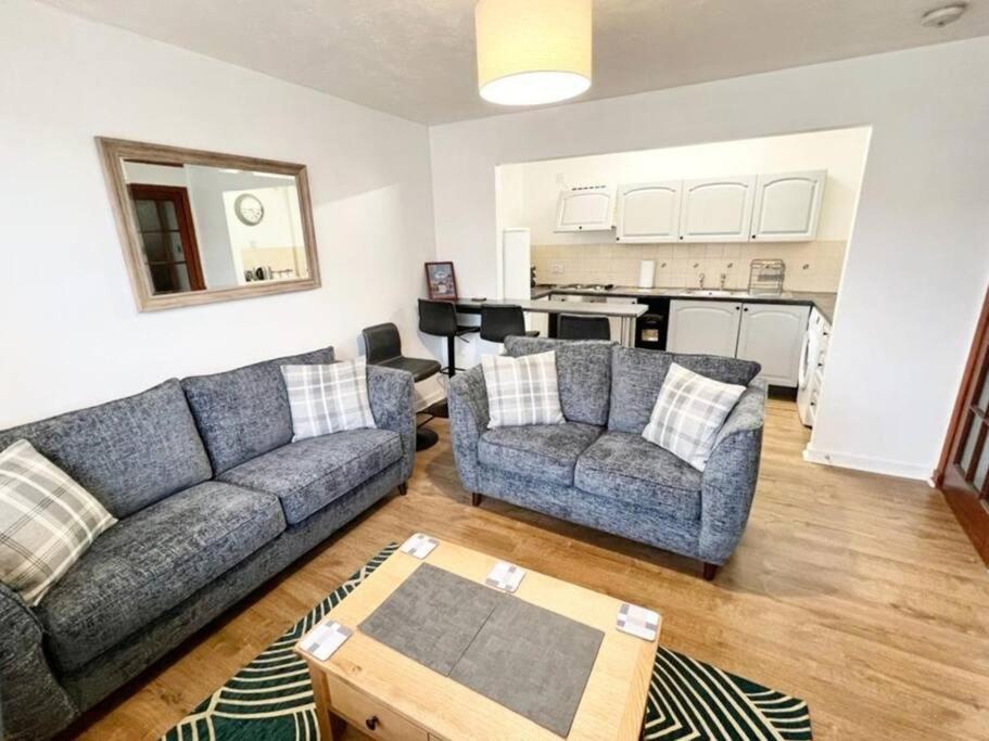 Apartment Two Bed With Free Parking In Inverness