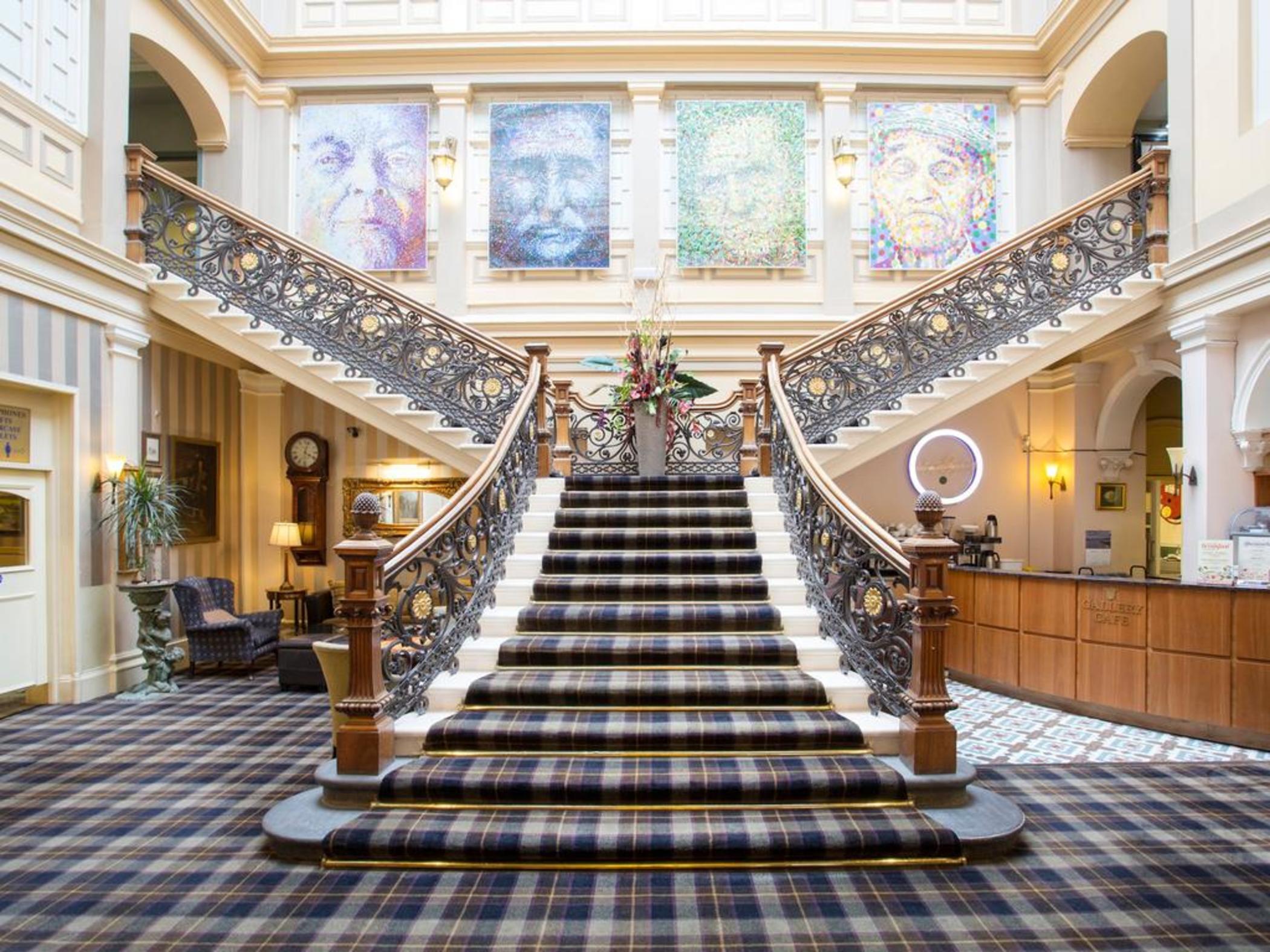 Hotel The Royal Highland 3*