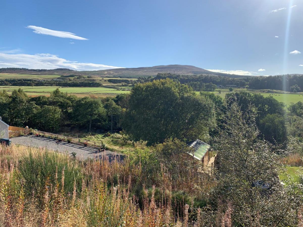 River Huts, Highland River Retreat With Hot Tub Campsite