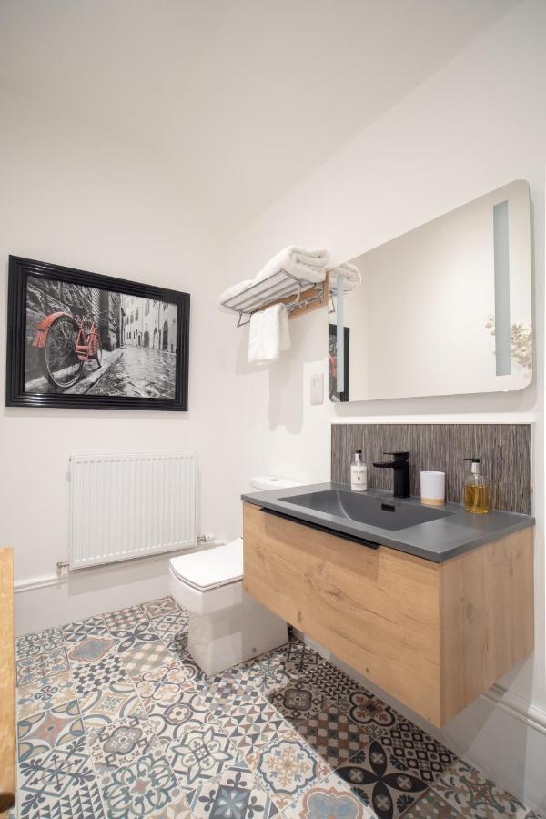 Gordonston Apartment *