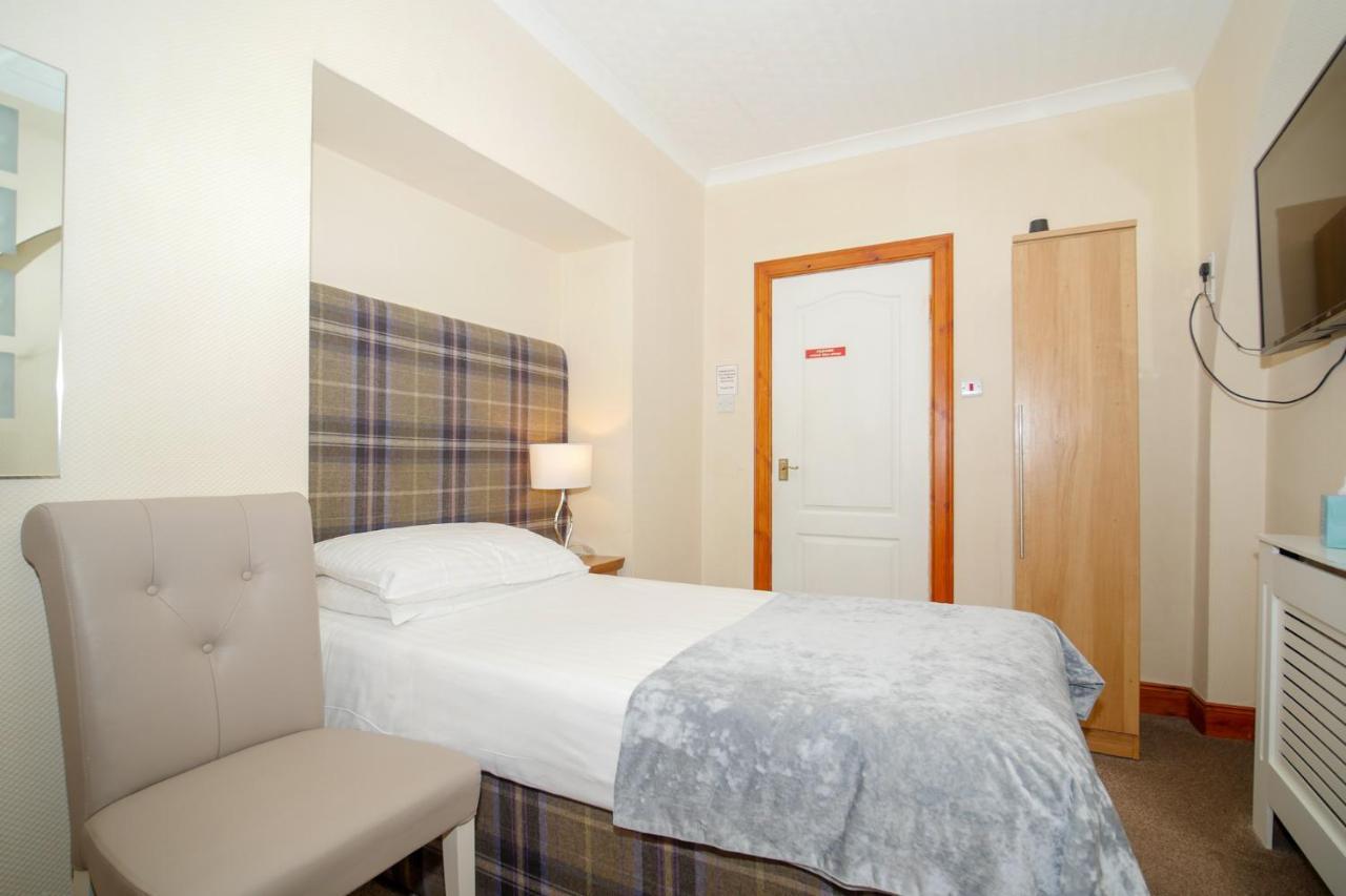 Redcliffe Hotel 3*