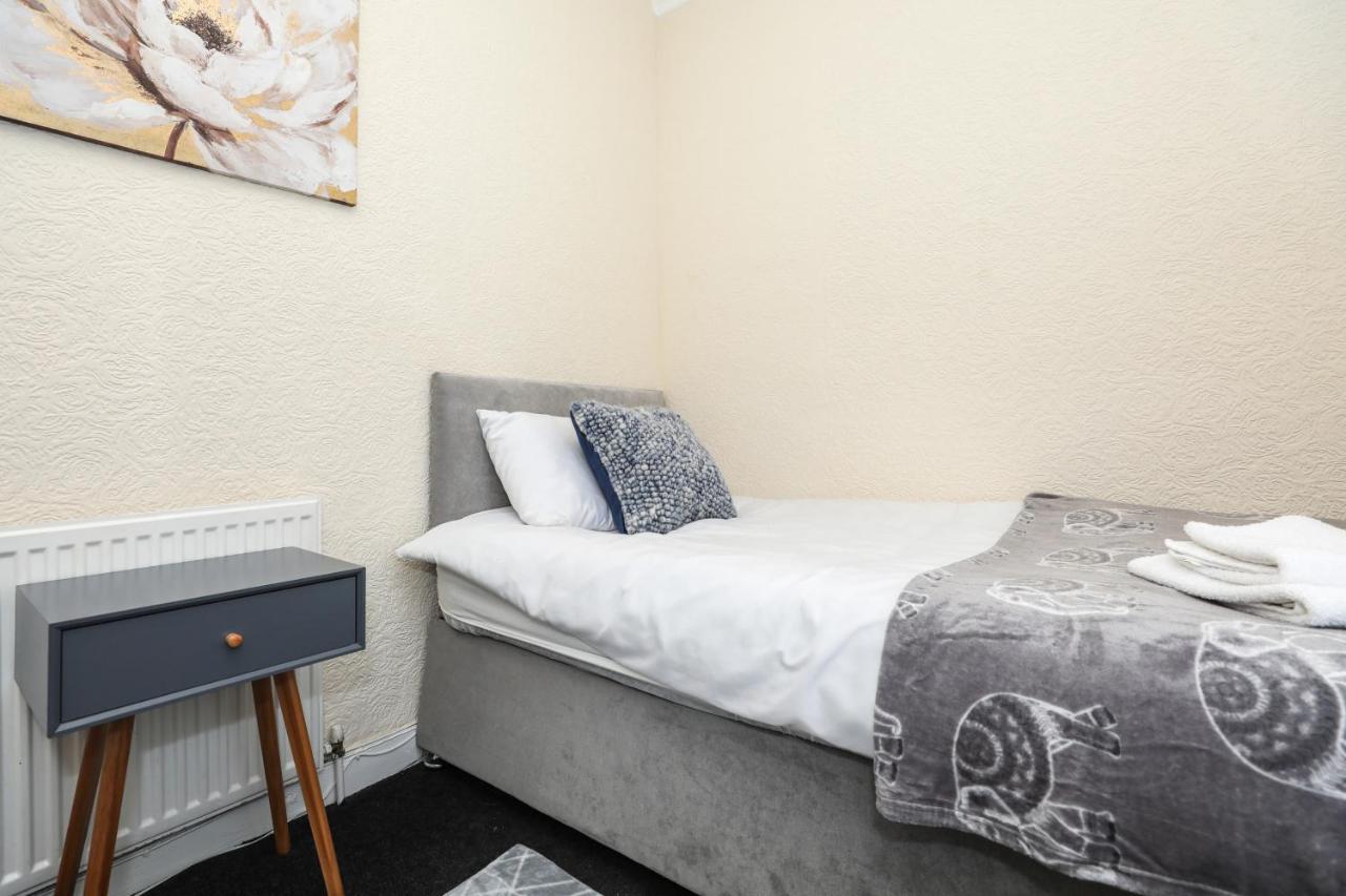 Casa de hóspedes Mystayinn - Five Star Amenities - Free Parking - Central - Complimentary Snacks