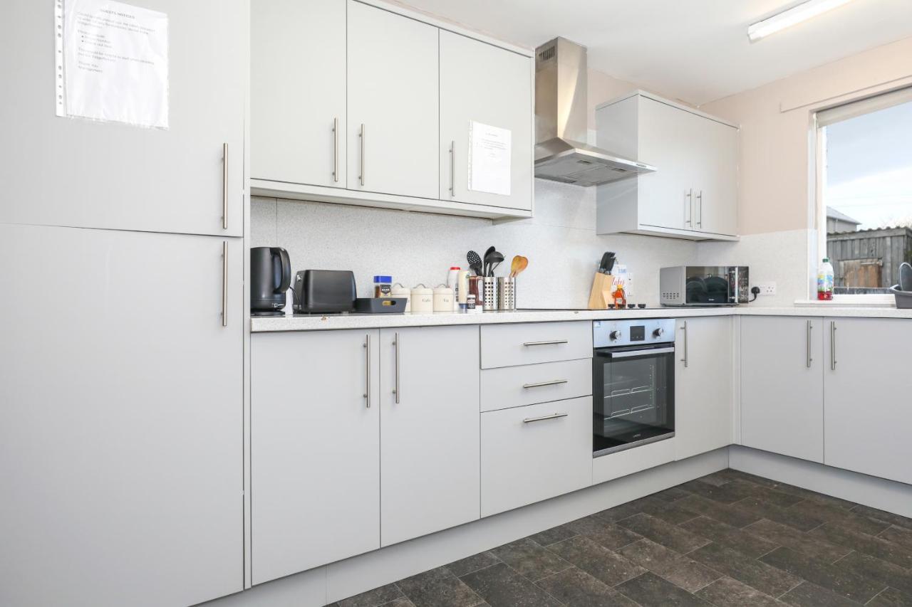 Mystayinn - Five Star Amenities - Free Parking - Central - Complimentary Snacks Inverness