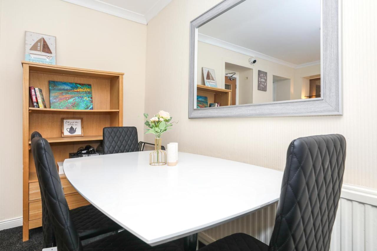 Guest house Mystayinn - Five Star Amenities - Free Parking - Central - Complimentary Snacks *