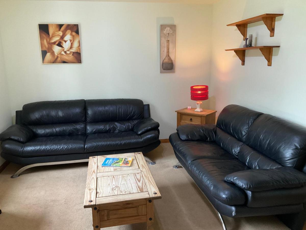 Apartment Two Bedroom Glen View Free Parking *