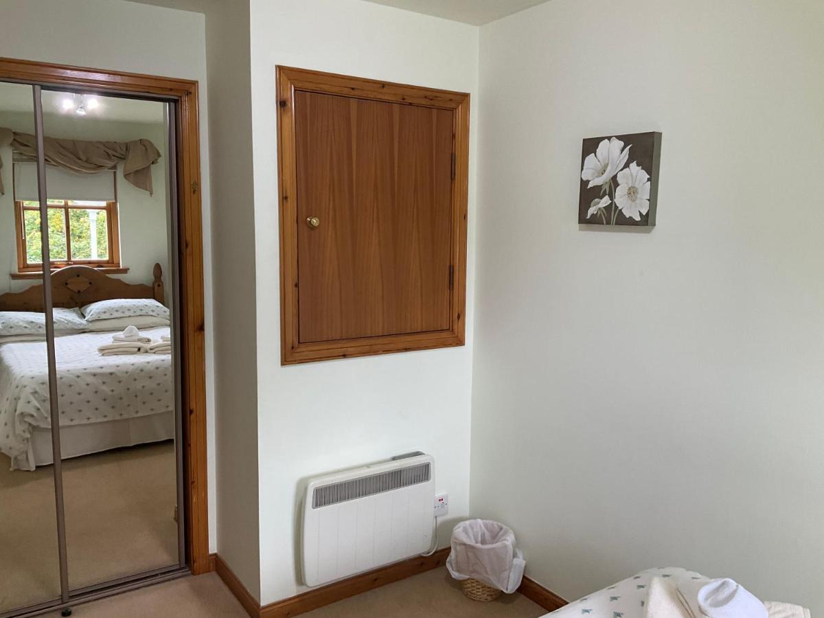 Two Bedroom Glen View Free Parking *
