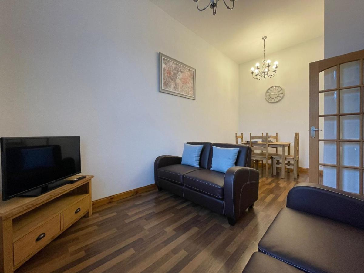 Old Edinburgh Court By Interhome Inverness