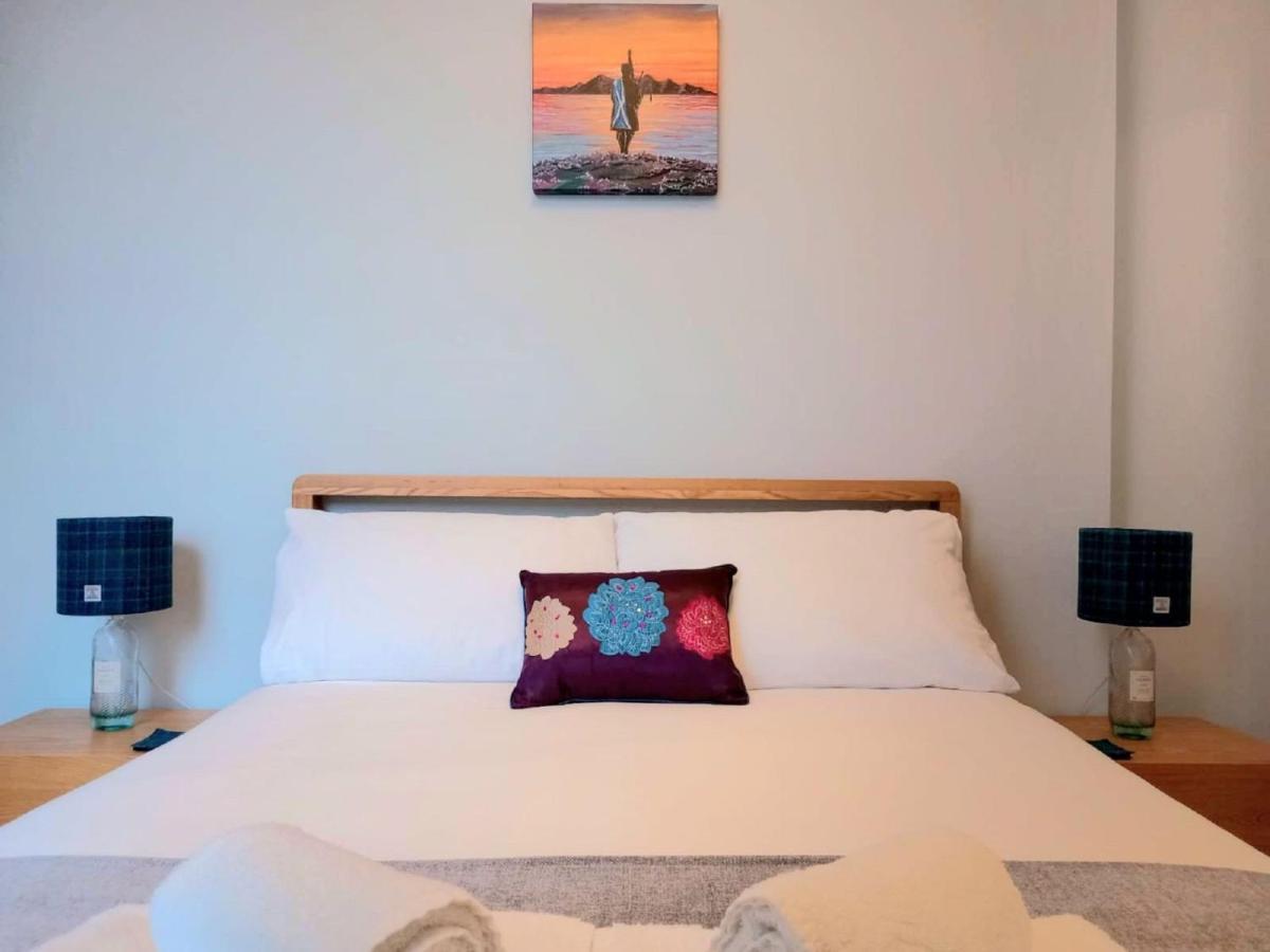Old Edinburgh Court By Interhome Apartment Inverness