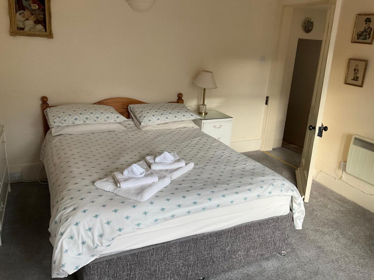 Three-bedroom Old Free Parking Inverness
