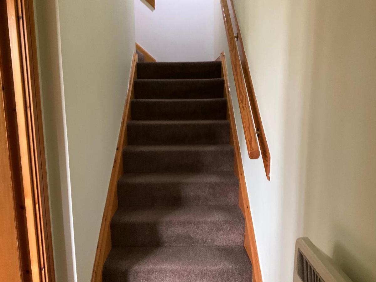 Two Bedroom Glen View Free Parking Apartment *