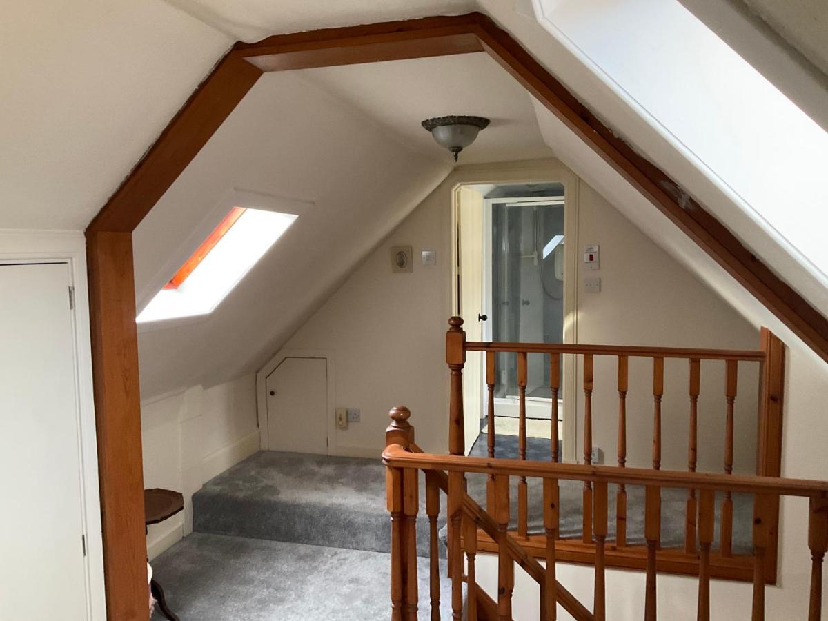 Three-bedroom Old Free Parking Inverness
