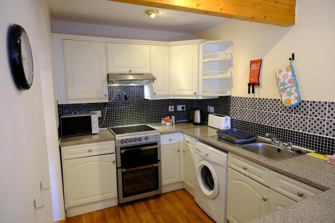 Apartment Lovely 1-bedroom With Free Parking