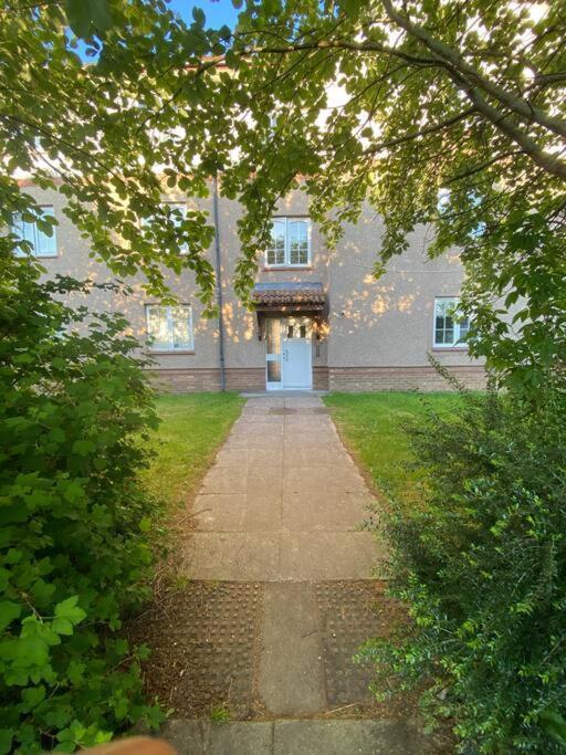 Apartment With Parking, Close To The Raigmore Hospital