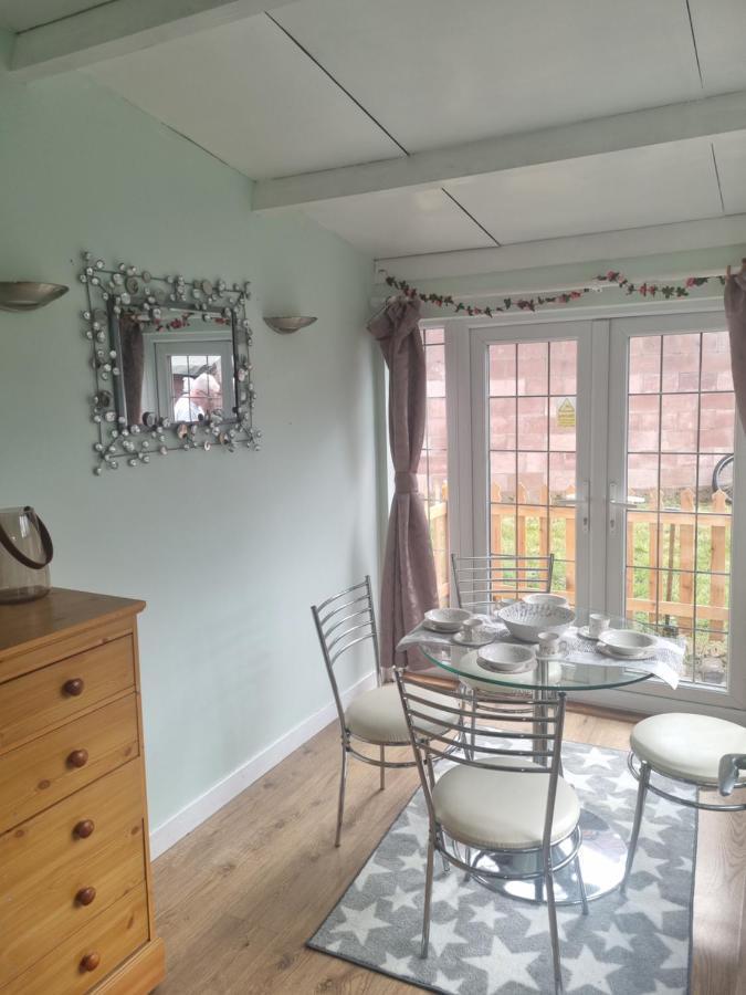 Nanny Bambi's Highland Hoose *
