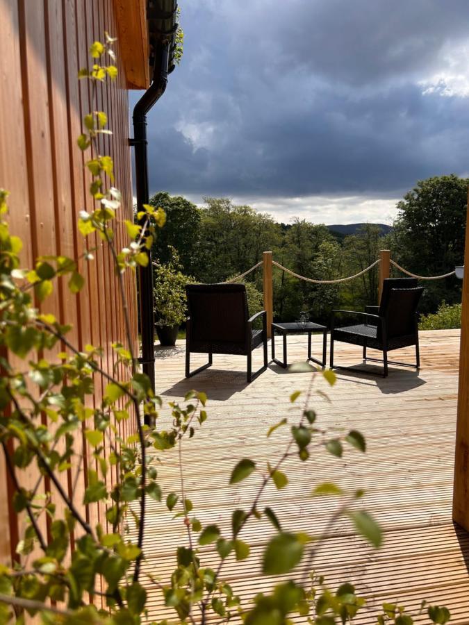 River Huts, Highland River Retreat With Hot Tub * Inverness