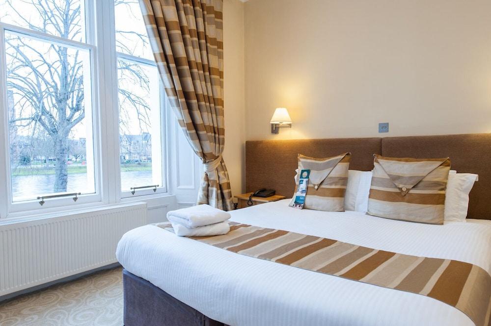 The Glen Mhor Apartment *