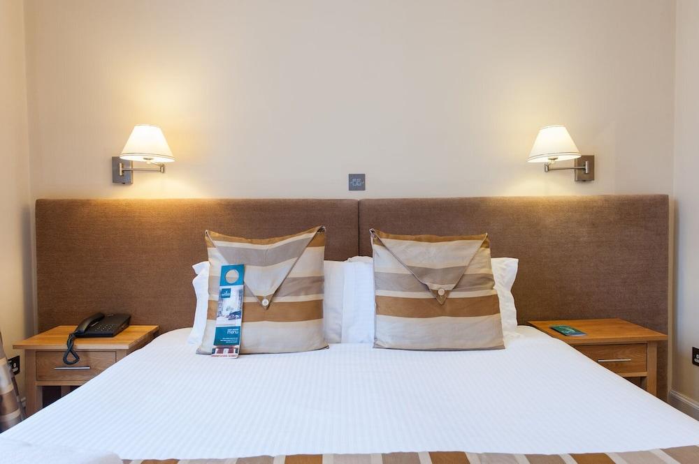 The Glen Mhor Apartment