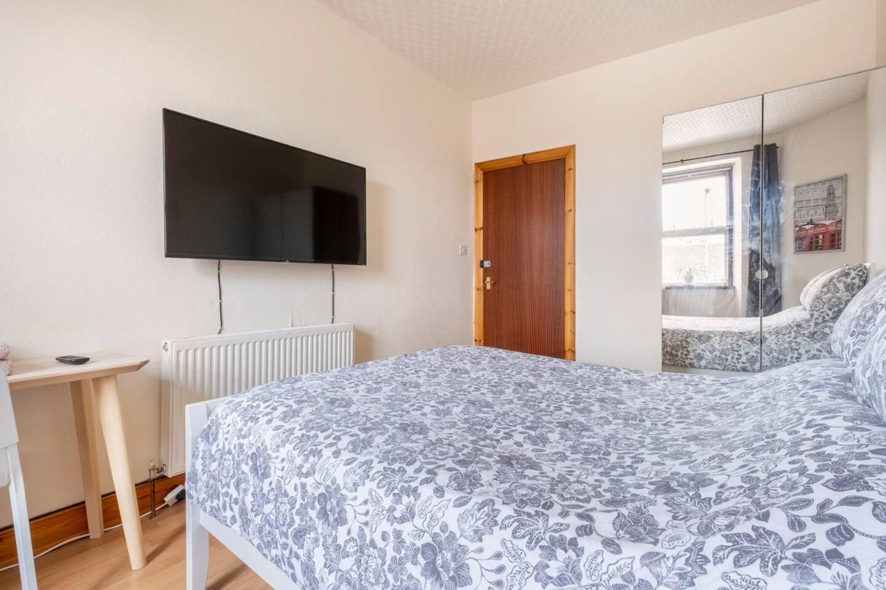 2 Bed Ness - Court Apartment