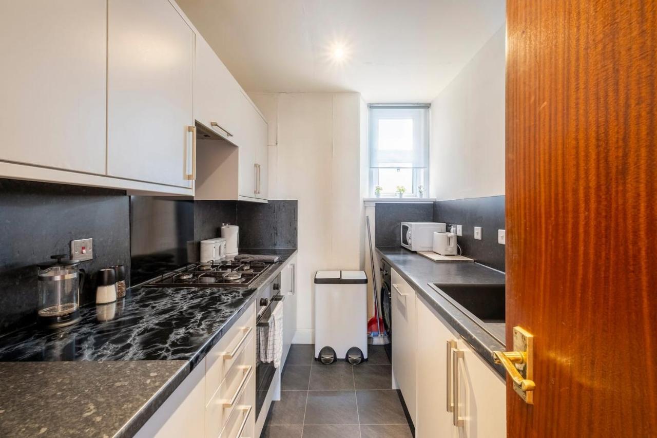 2 Bed Ness - Court Apartment *