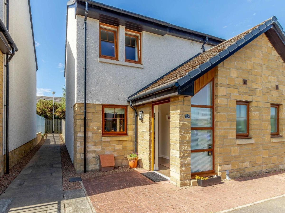 Holiday home 2 Bed In 82552 Inverness