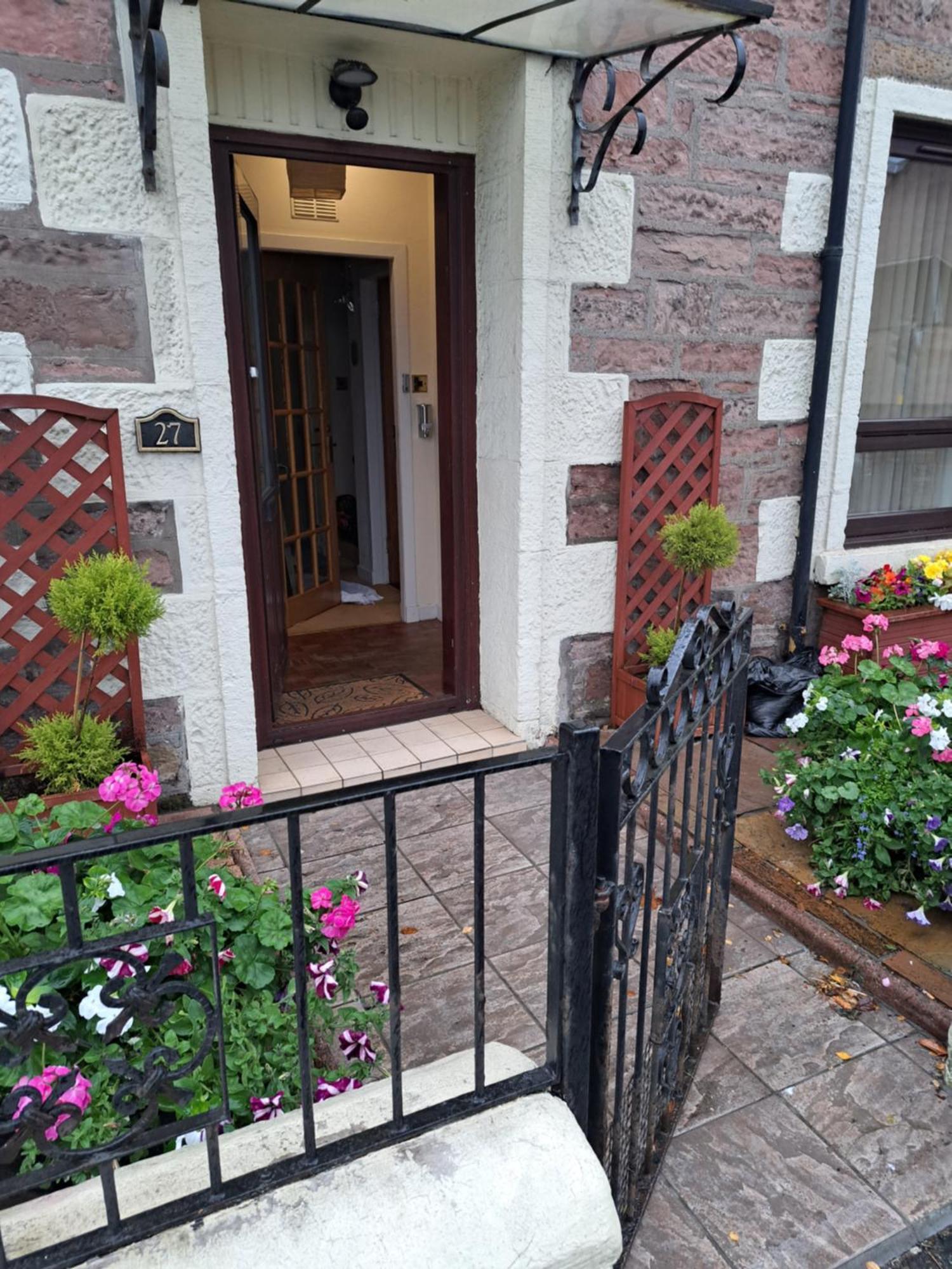 No 27 Bed & Breakfast Inverness