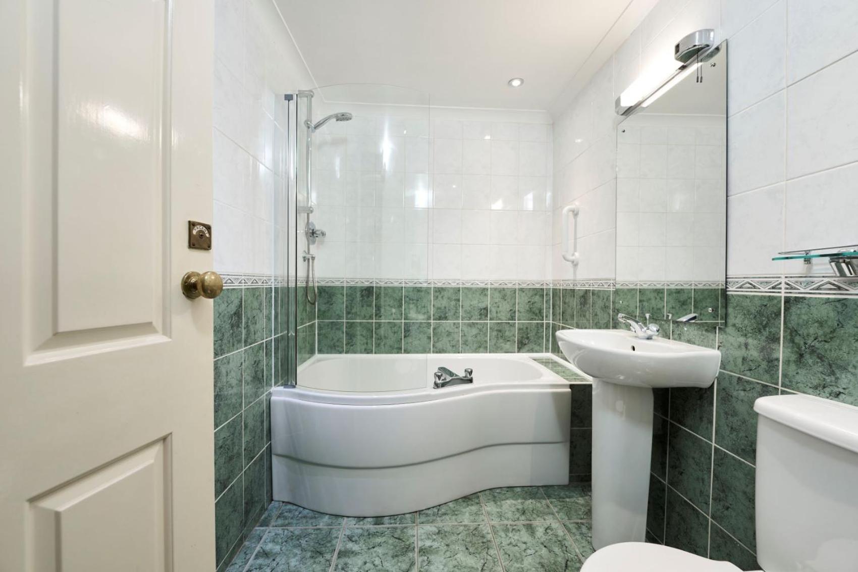 Hotel Lochardil House 4*
