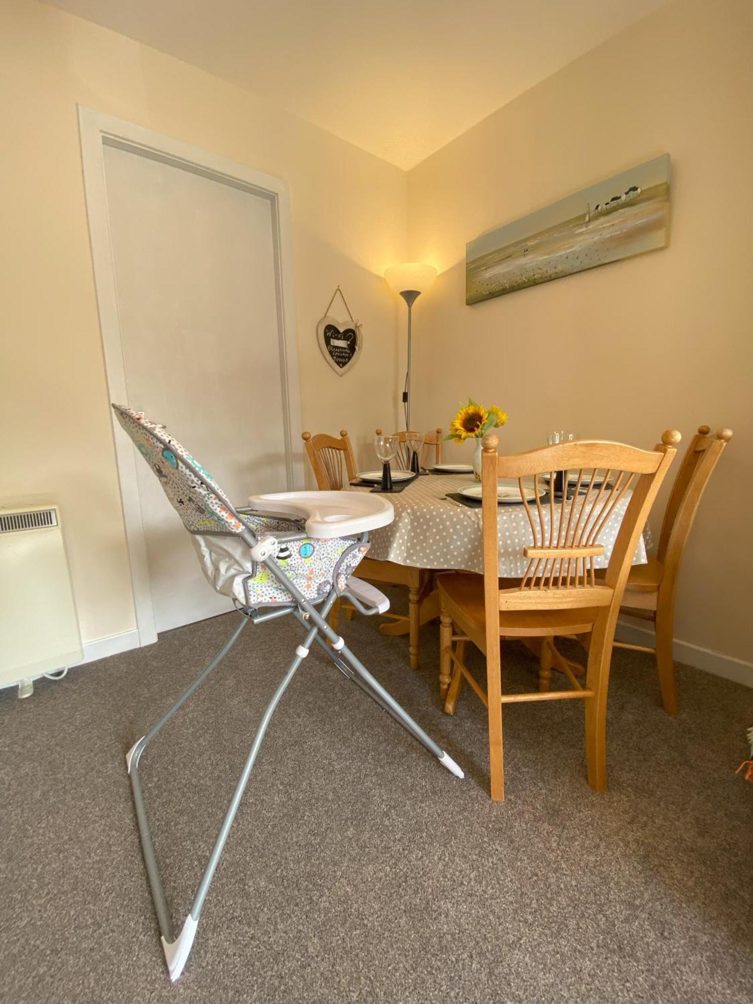 Treetops - Bright 2 Bed Flat - Super Location Apartamento *