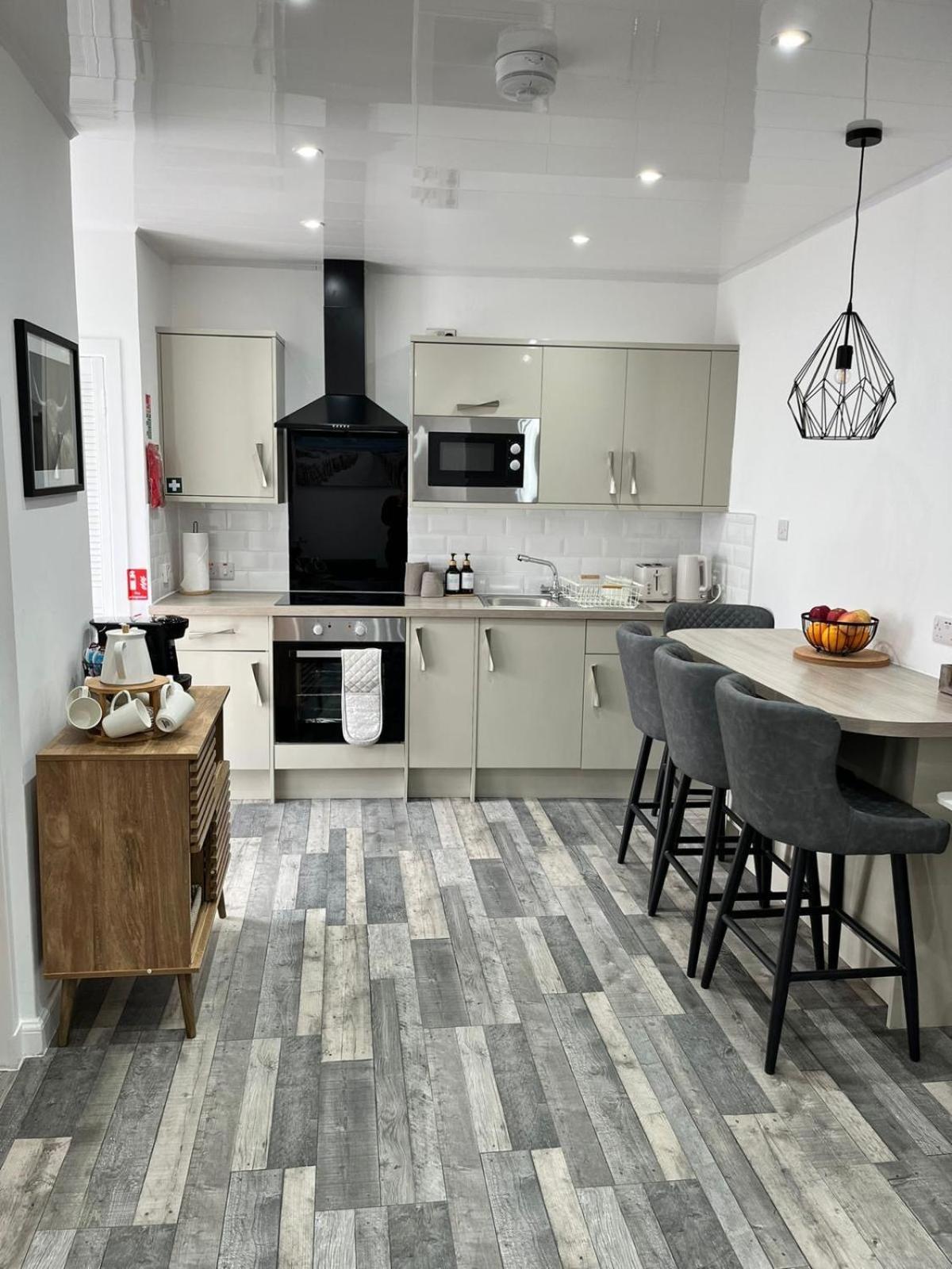 39 Wells Street * Inverness