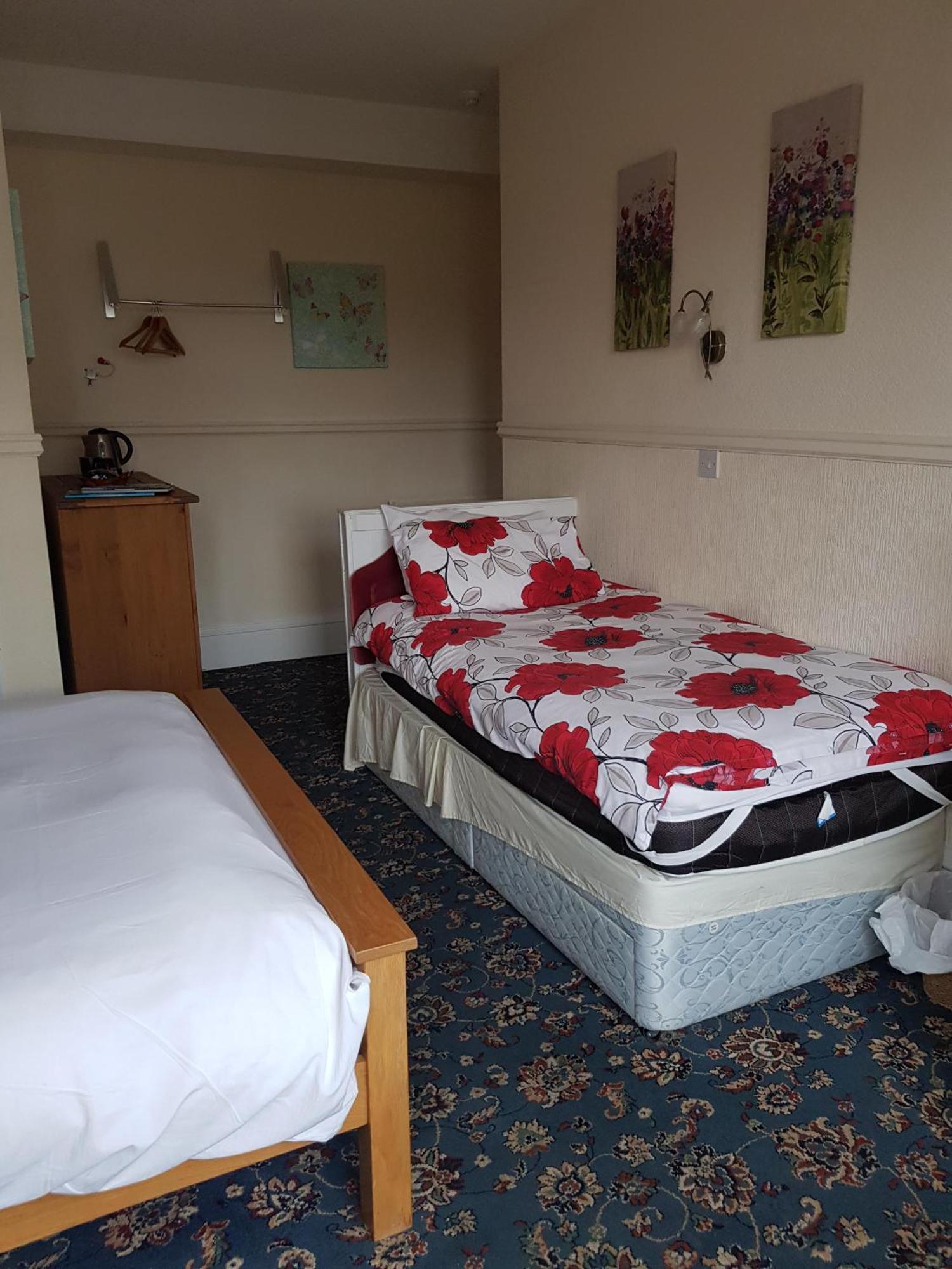 Cedar Bed & Breakfast