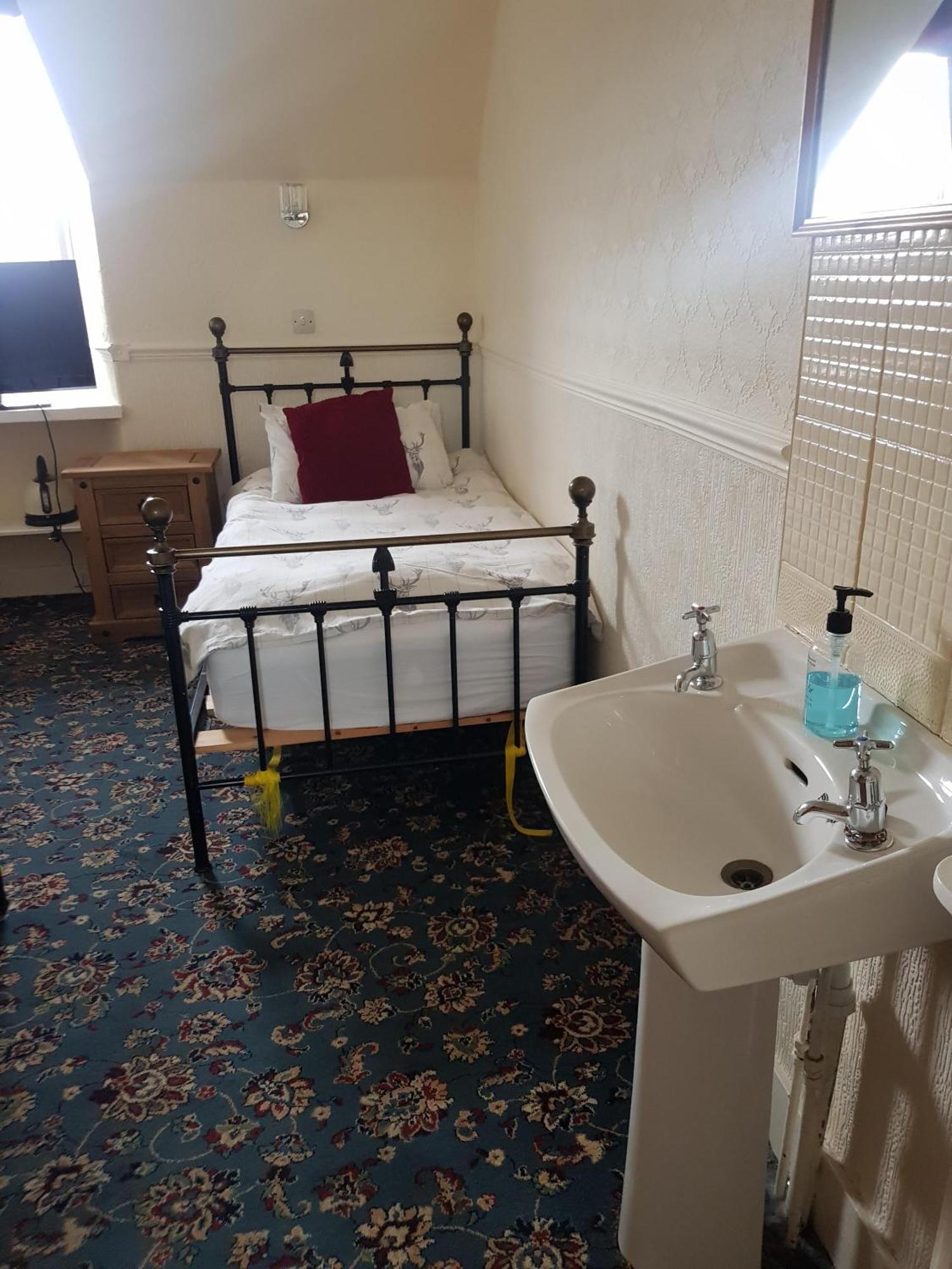 Bed & Breakfast Cedar 3*