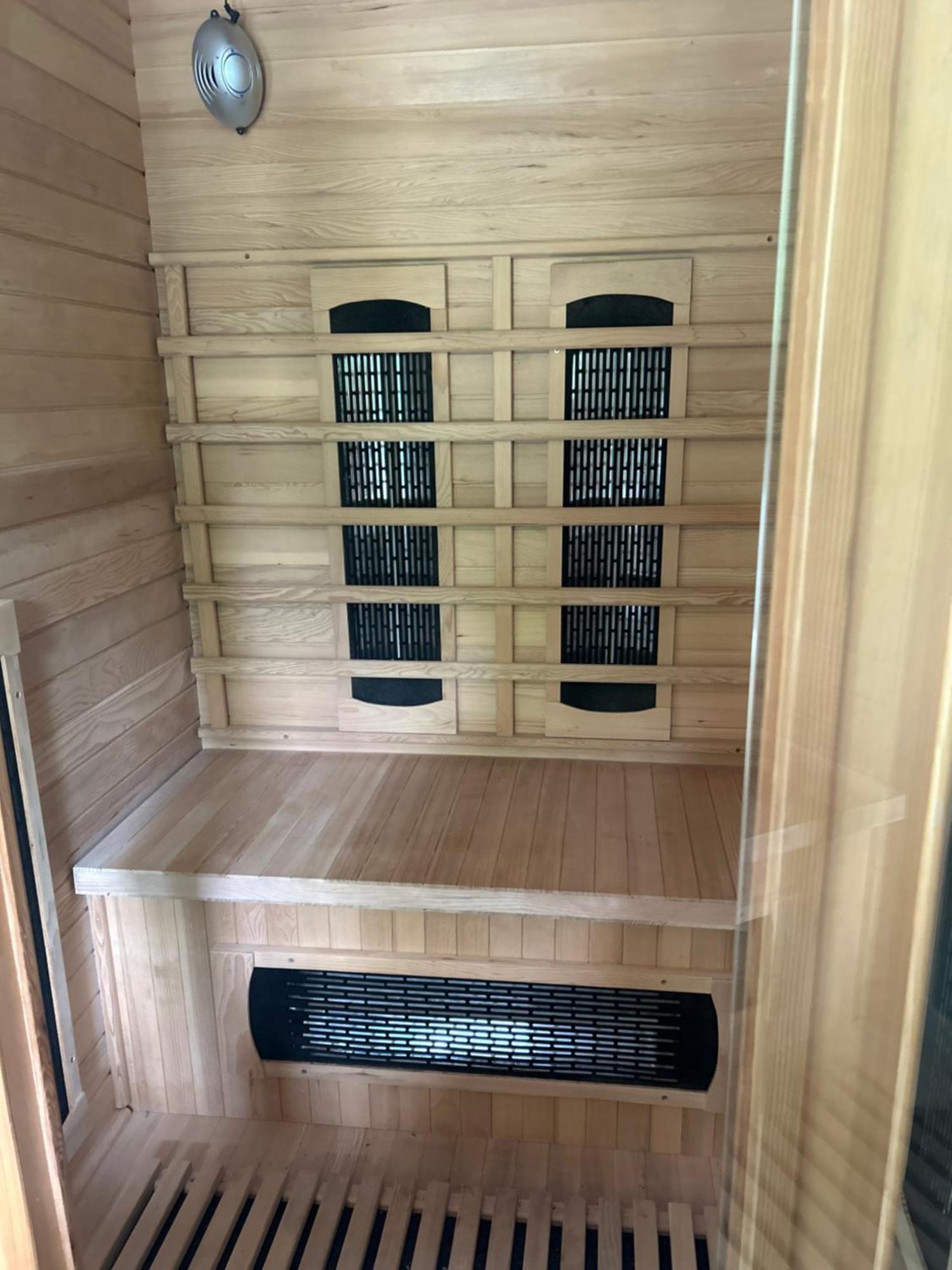 1lochness Glam Lodge