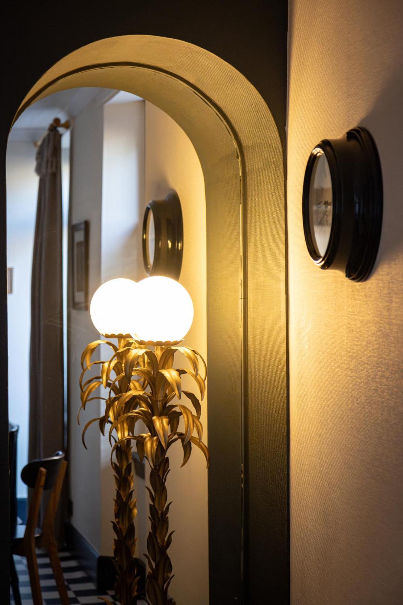Lachie's Townhouse *