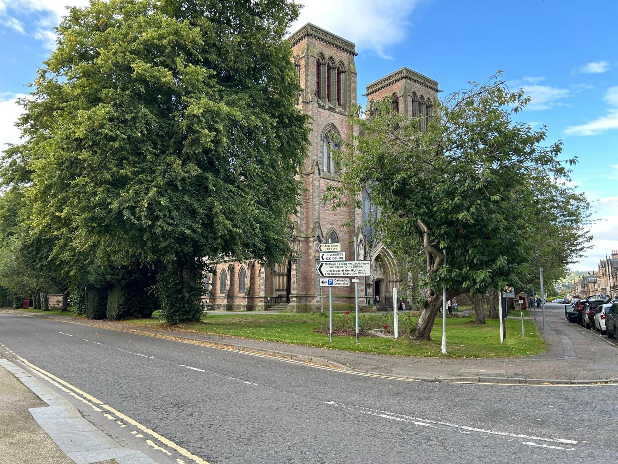 Flat 2a - Modern Flat Close To City Centre Ideal For Couples * Inverness