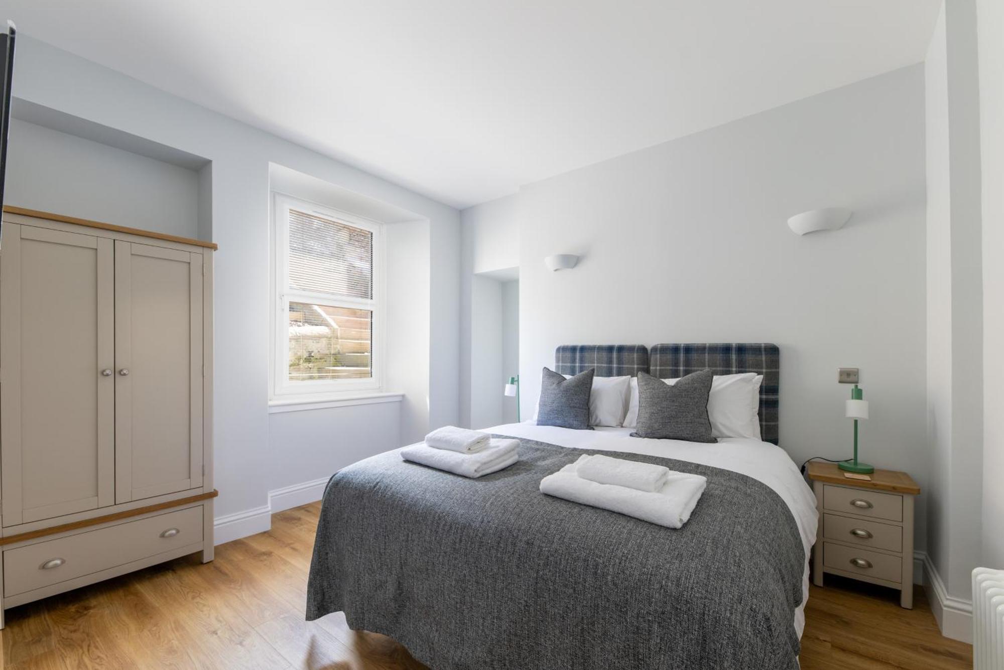 Apartment Hillside Luxury Inverness