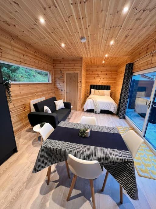 The Pod At Loch Ness Heights At Athbhinn, Iv26tu *