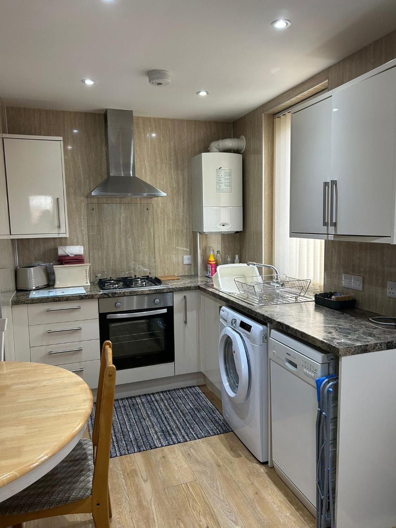 Apartment 2 Bedroom Sheneval House Free Parking Inverness