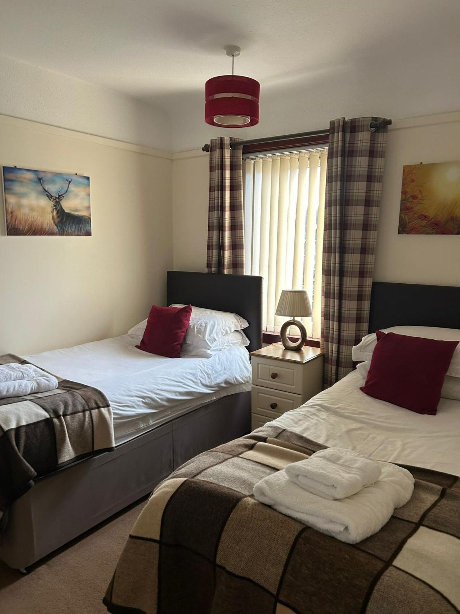 Apartment 2 Bedroom Sheneval House Free Parking
