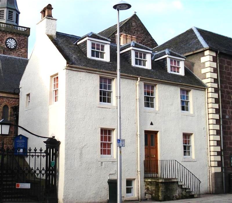Jacobite's Retreat, 17th Century In The Heart Of * Inverness