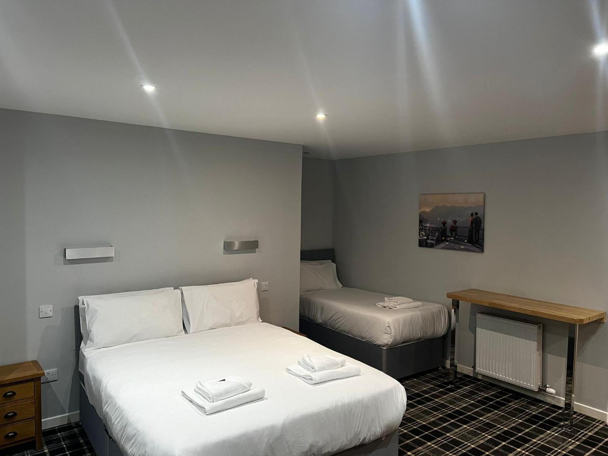 Hotel Crown & Bar 3*