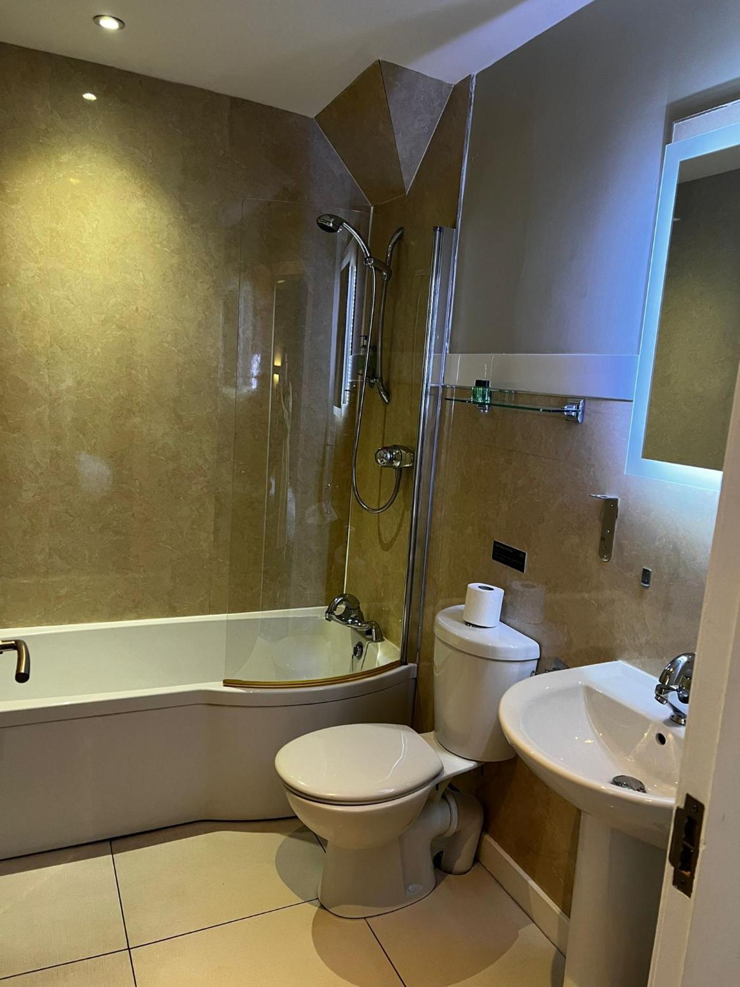 Crown & Bar 3* Inverness