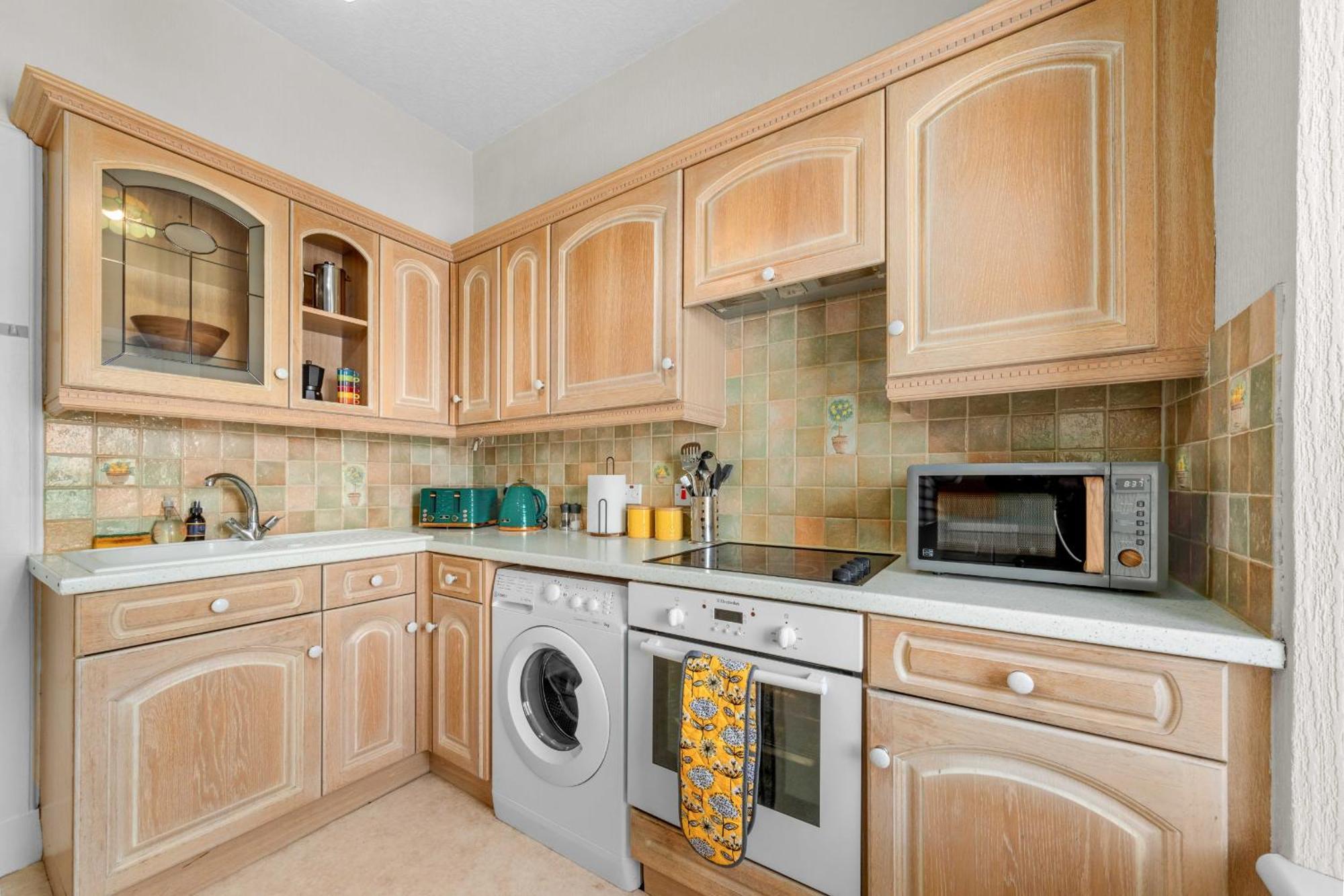 Apartment 1 Bedroom - *