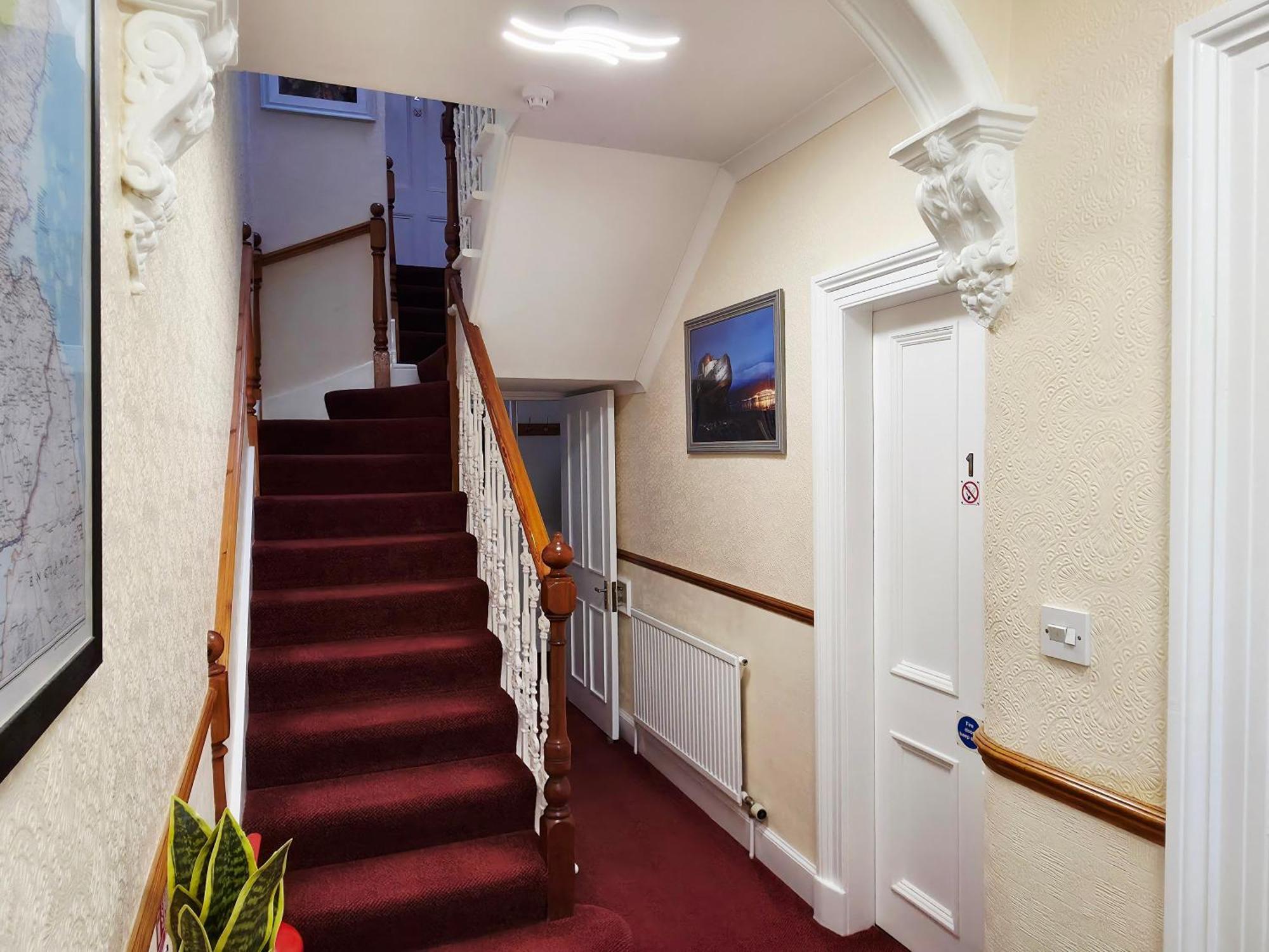 4 Bedroom House Free Parking * Inverness